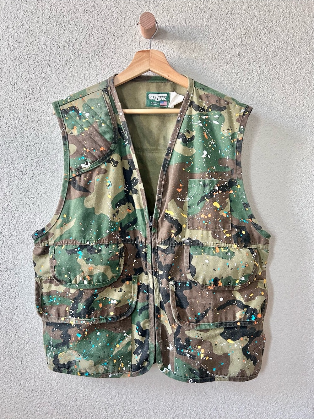 Vintage Saf T Bak Camo Paint Splatter Hunting Vest , Size Large